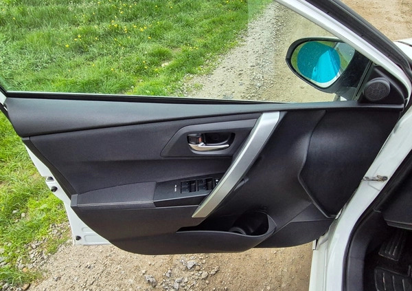 Toyota Auris cena 24900 przebieg: 279811, rok produkcji 2013 z Krotoszyn małe 154